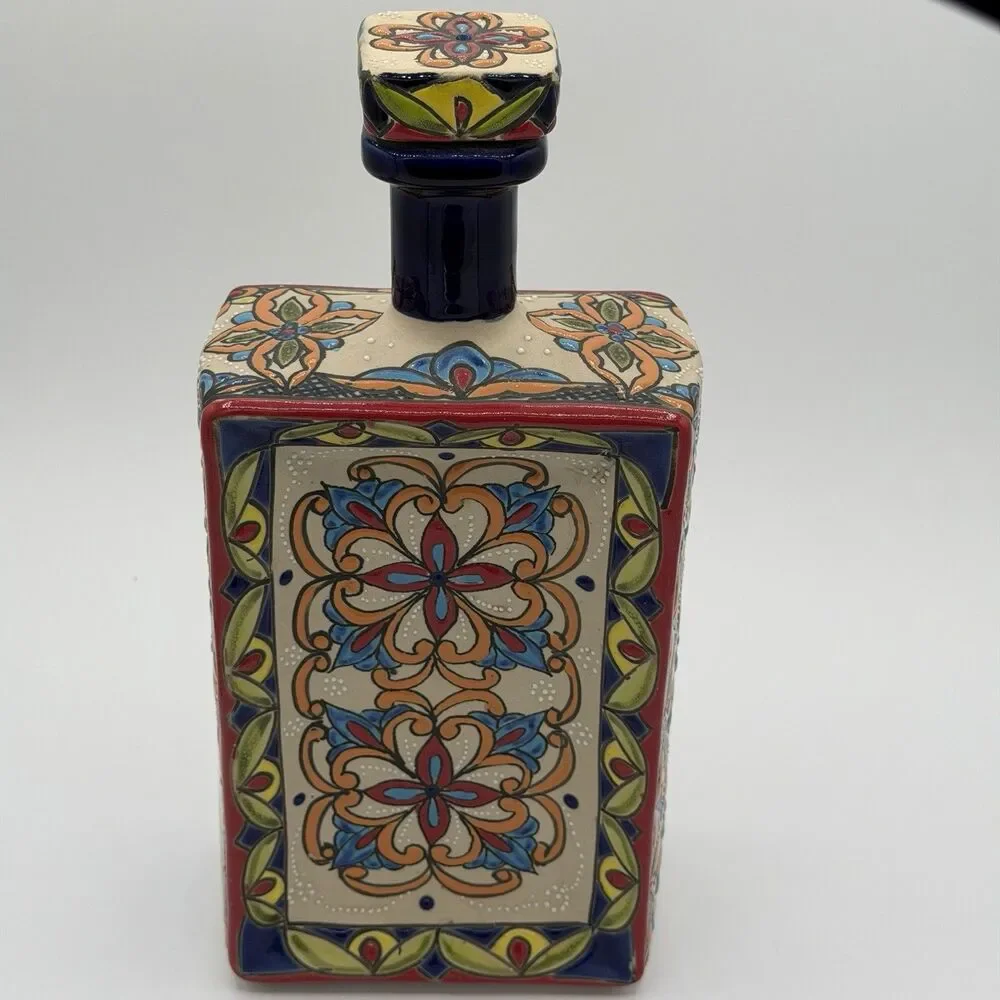 Dos Artes Reserva Especial Anejo Tequila Ceramic Collectors Empty Bottle 1L